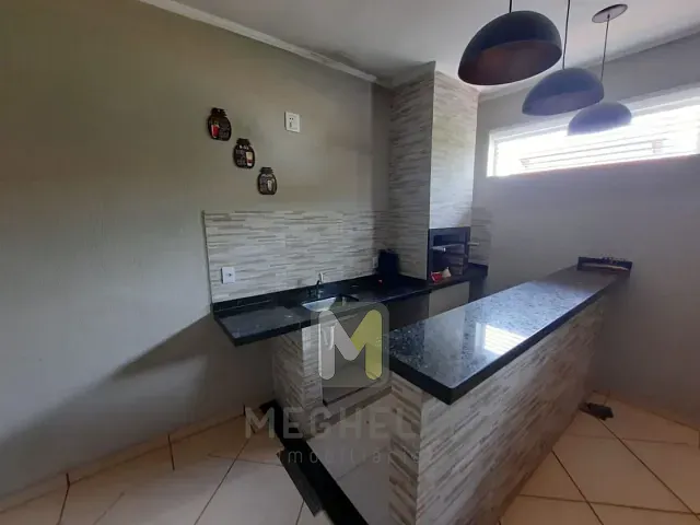 Casa com 200m² 3 quartos e 2 banheiros, à venda, no bairro Parque Das Amoreiras em Serrana