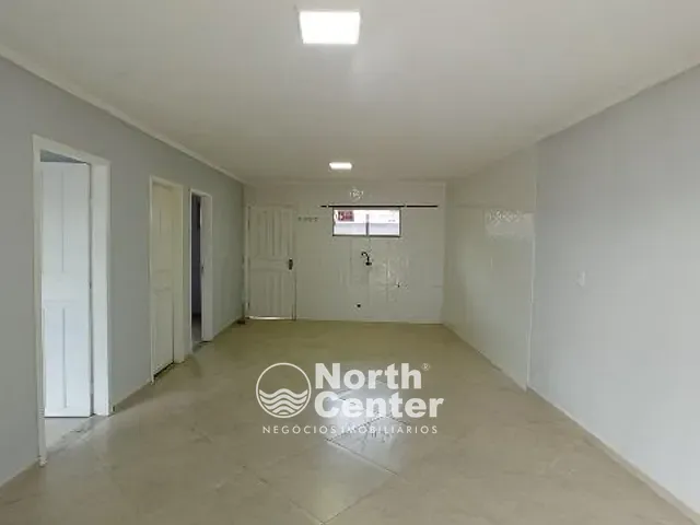 Casa 2 quartos e 2 banheiros, para alugar, no bairro Salinas em Balneário Barra do Sul