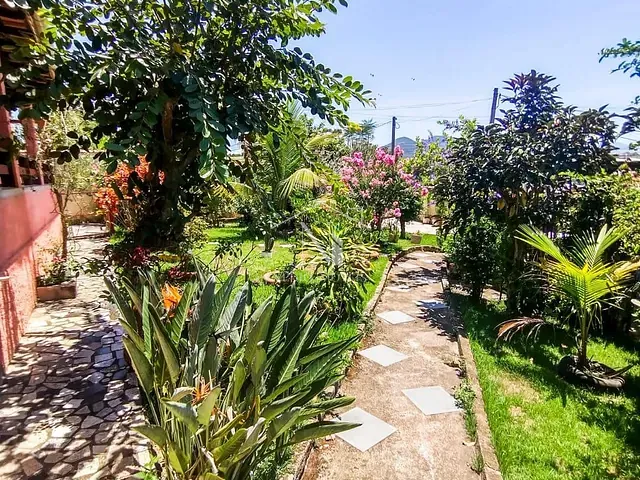 Casa com 615m² 4 quartos e 3 banheiros, à venda, no bairro Araçatiba em Maricá