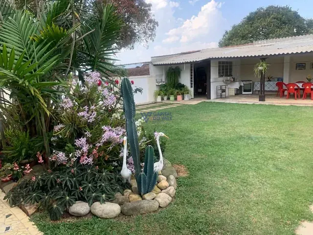 Casa com 750m² 4 quartos e 4 banheiros, à venda, no bairro Vila Maria em São José dos Campos
