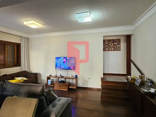 Casa 2 quartos e 3 banheiros, à venda, no bairro Caiçaras em Belo Horizonte
