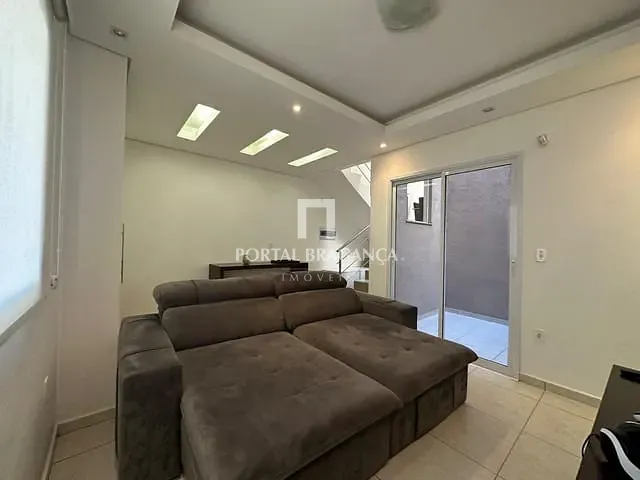 Casa com 200m² 3 quartos e 3 banheiros, à venda, no bairro Jardim Primavera em Bragança Paulista