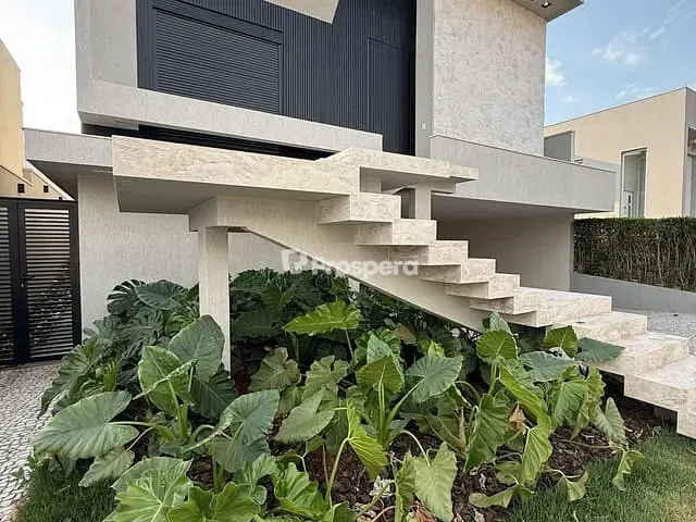 Casa com 389m² 4 quartos e 5 banheiros, à venda, no bairro Condomínio Terras Alpha Anápolis em Anápolis