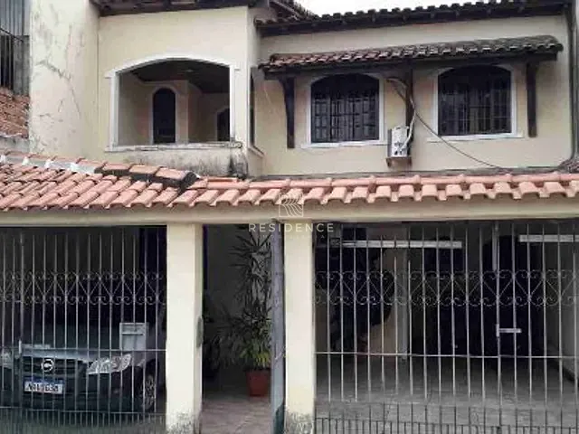 Casa 4 quartos e 3 banheiros, à venda, no bairro vila rica Tiradentes  em Volta Redonda