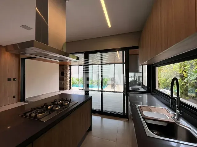 Casa com 450m² 3 quartos e 6 banheiros, à venda, no bairro Vila Aviação em Bauru