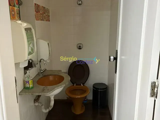 Casa com 525m², à venda, no bairro Centro em Londrina