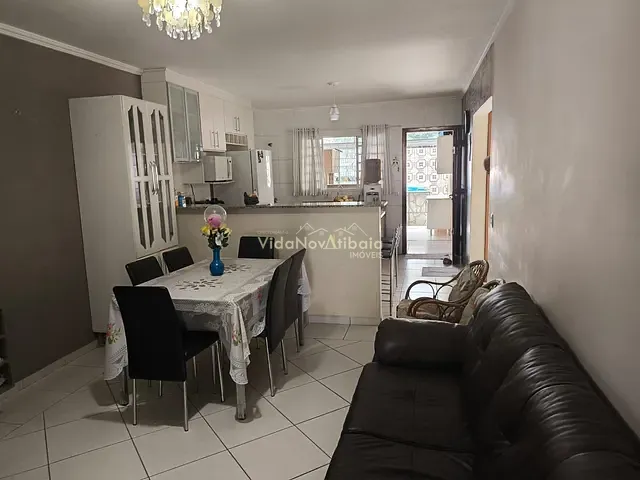 Casa com 175m² 2 quartos e 2 banheiros, à venda, no bairro Nova Cerejeira em Atibaia