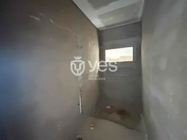 Casa com 120m² 2 quartos e 2 banheiros, à venda, no bairro Loteamento Dona Adélia em Araxá