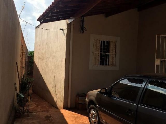 Foto do Casa - Casa à venda 2 Quartos, 200M², Conjunto Antônio Barbosa de Souza, Uberaba - MG | ZUCATO IMOBILIARIA LTDA