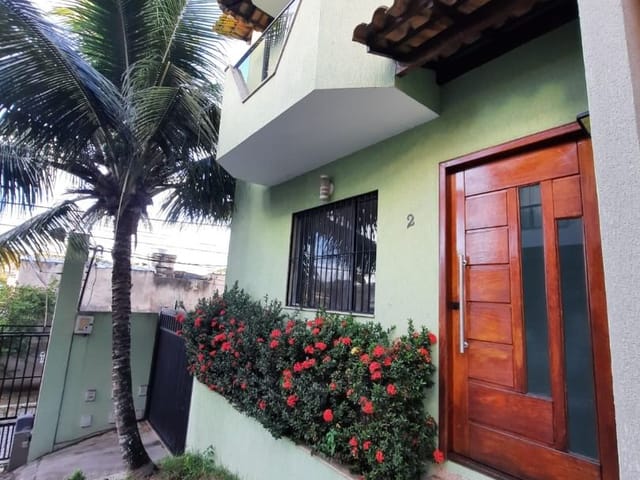 Casa com 130m² 3 quartos e 2 banheiros, à venda, no bairro Granja dos Cavaleiros em Macaé
