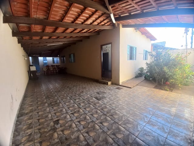 Casa com 194m² 4 quartos e 2 banheiros, à venda, no bairro Cidade Vera Cruz em Aparecida de Goiânia
