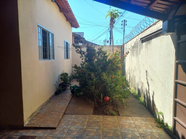 Casa com 194m² 4 quartos e 2 banheiros, à venda, no bairro Cidade Vera Cruz em Aparecida de Goiânia