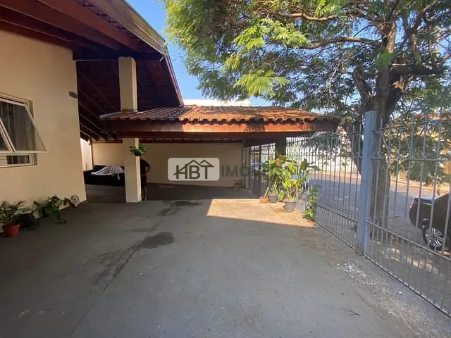 Casa 4 quartos e 4 banheiros, à venda, no bairro Vila Lemos em Bauru