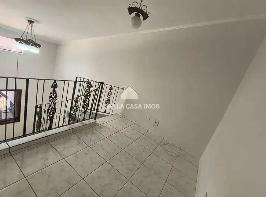 Casa à venda com 3 quartos, 130m² - Foto 9