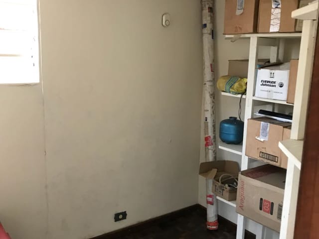 Casa com 400m² 3 quartos e 1 banheiro, à venda, no bairro Jardim Carvalho em Ponta Grossa