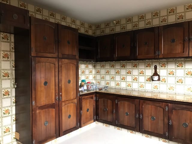 Casa com 400m² 3 quartos e 1 banheiro, à venda, no bairro Jardim Carvalho em Ponta Grossa