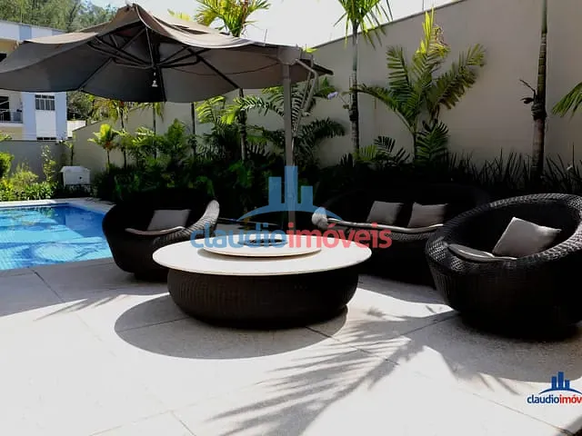 Casa 4 quartos e 3 banheiros, à venda, no bairro Santa Rosa em Barra Mansa