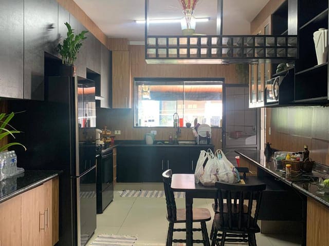 Casa com 360m² 5 quartos e 4 banheiros, à venda, no bairro Vila Costa em Suzano