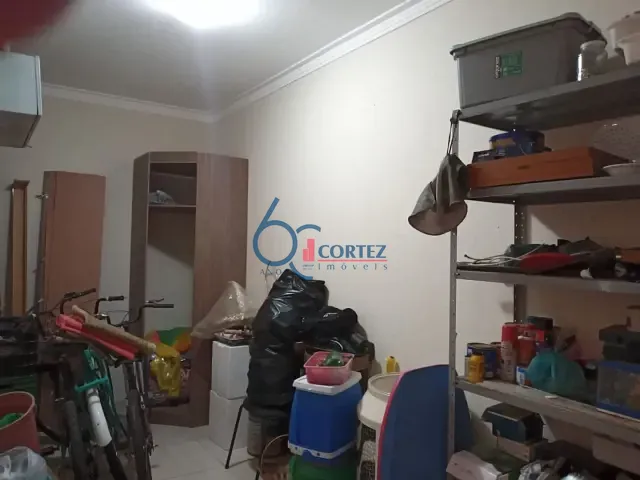 Casa com 250m² 2 quartos e 3 banheiros, à venda, no bairro Jardim Novo em Rio Claro