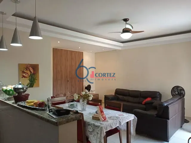 Casa com 250m² 2 quartos e 3 banheiros, à venda, no bairro Jardim Novo em Rio Claro