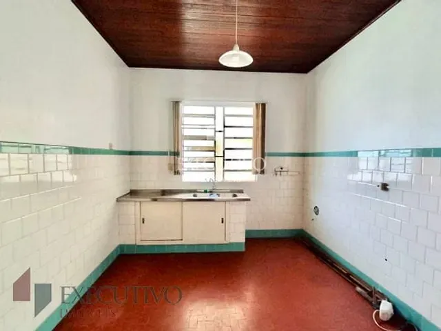 Casa com 968m² 3 quartos e 3 banheiros, à venda, no bairro Centro em Arroio Do Meio
