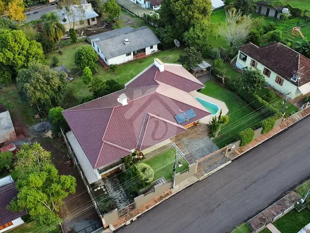 Casa com 343m² 3 quartos e 3 banheiros, à venda, no bairro Teutônia em Teutônia