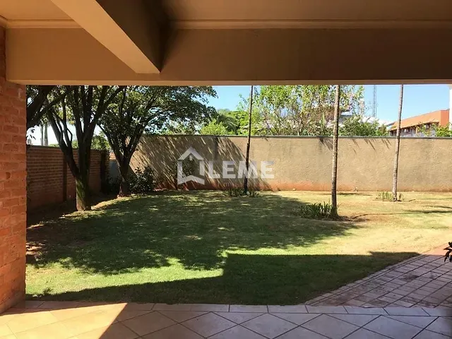 Casa com 784m² 3 quartos e 3 banheiros, à venda, no bairro Jardim Lavínia em Mococa