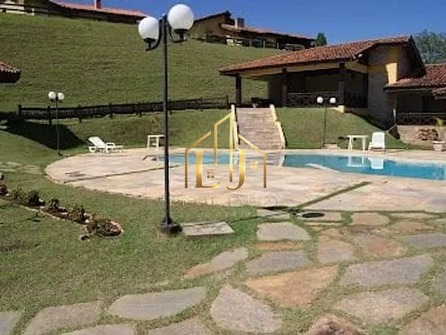 Casa com 450m² 2 quartos e 2 banheiros, à venda, no bairro Bom Clima em Chapada dos Guimarães