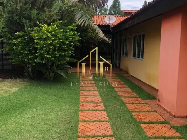 Casa com 450m² 2 quartos e 2 banheiros, à venda, no bairro Bom Clima em Chapada dos Guimarães
