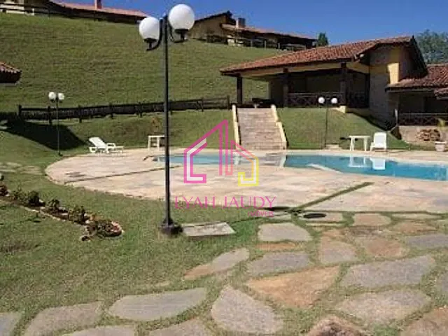 Casa com 450m² 2 quartos e 2 banheiros, à venda, no bairro Bom Clima em Chapada dos Guimarães