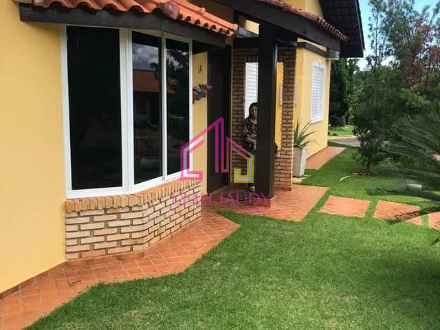 Casa com 450m² 2 quartos e 2 banheiros, à venda, no bairro Bom Clima em Chapada dos Guimarães