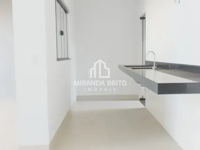 Casa 2 quartos e 2 banheiros, à venda, no bairro Residencial Jardim Canedo III em Senador Canedo
