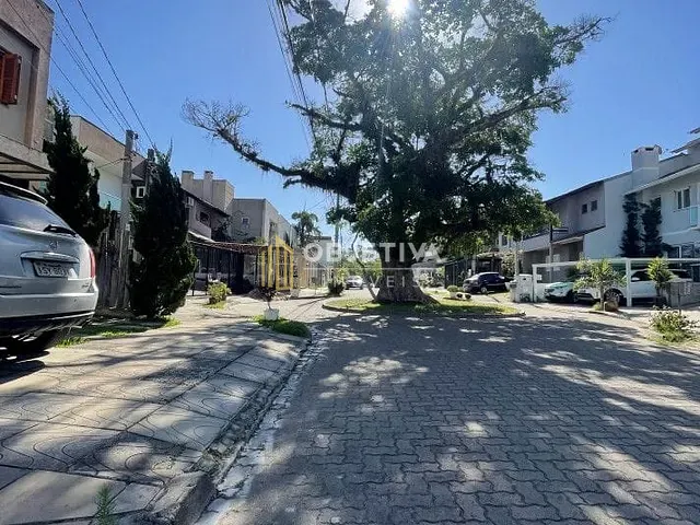 Casa com 160m² 3 quartos e 2 banheiros, à venda, no bairro Hípica em Porto Alegre