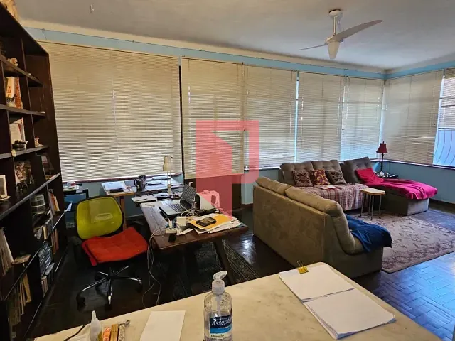 Casa 3 quartos e 2 banheiros, para alugar, no bairro Caiçaras em Belo Horizonte