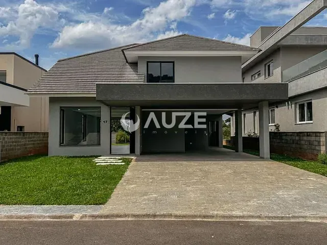 Casa com 312m² 3 quartos e 5 banheiros, à venda, no bairro Butiatuvinha em Curitiba