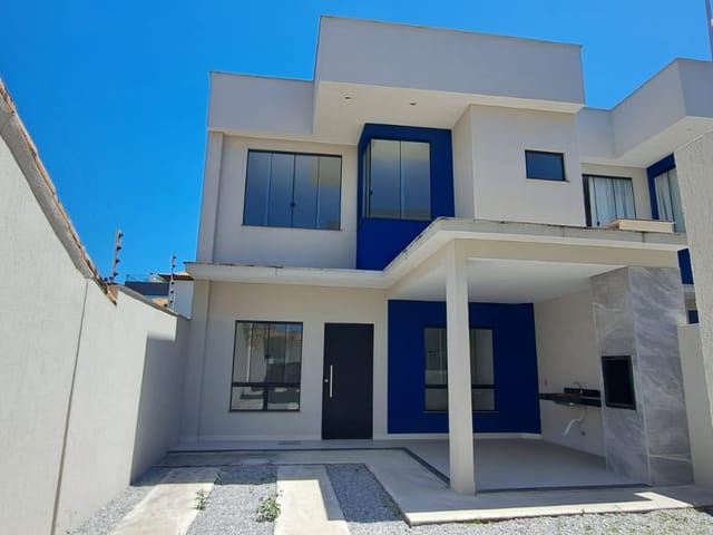 Casa 3 quartos e 1 banheiro, à venda, no bairro Costazul em Rio das Ostras