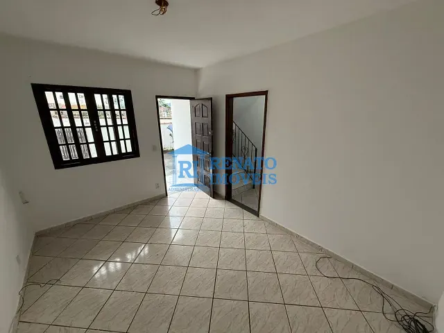 Casa 2 quartos e 2 banheiros, para alugar, no bairro Parque Nanci em Maricá