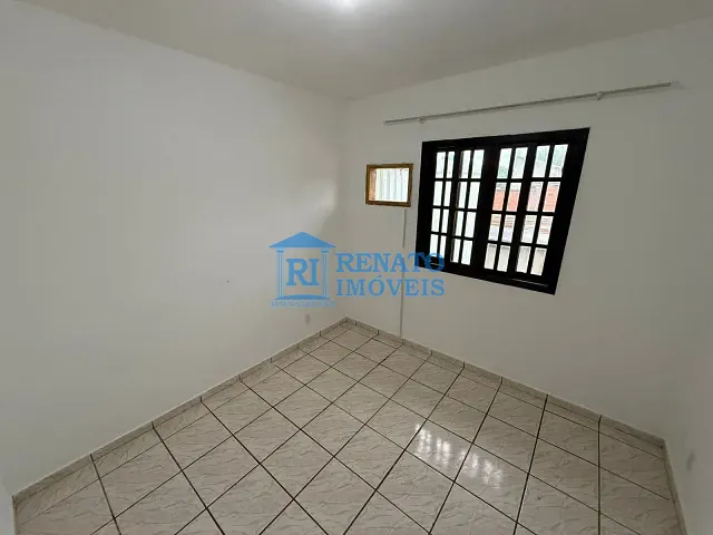 Casa 2 quartos e 2 banheiros, para alugar, no bairro Parque Nanci em Maricá