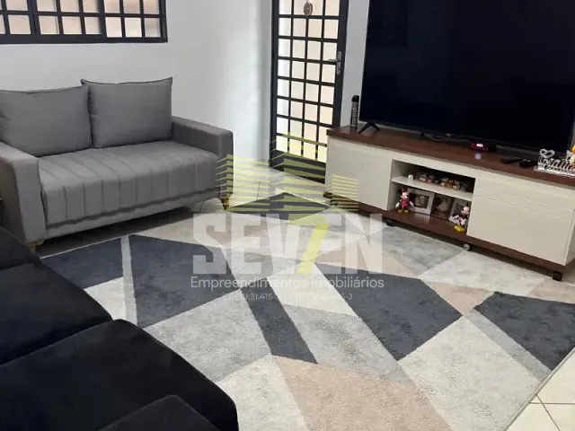Casa com 180m² 2 quartos e 2 banheiros, à venda, no bairro Jardim Gerson França em Bauru