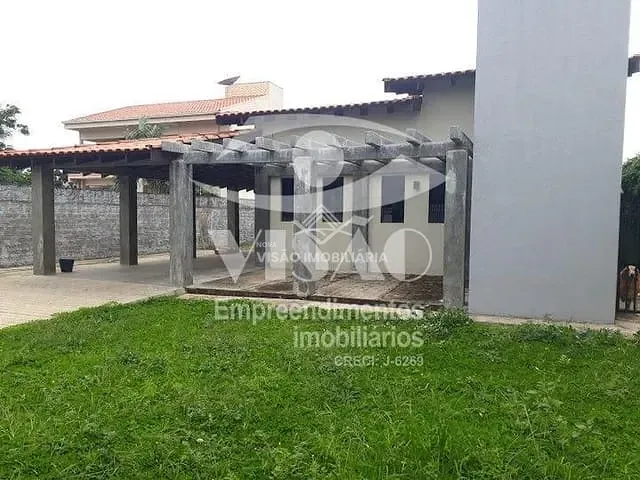 Casa com 675m², à venda, no bairro Jardim Botânico em Sinop