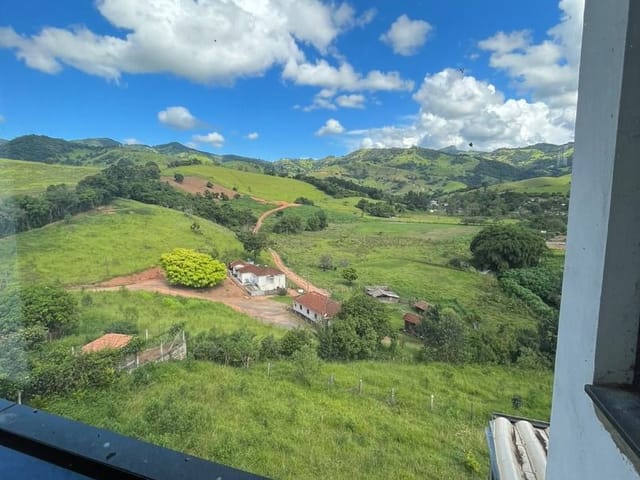 Casa à venda, no bairro Vargem da Ponte em Córrego do Bom Jesus