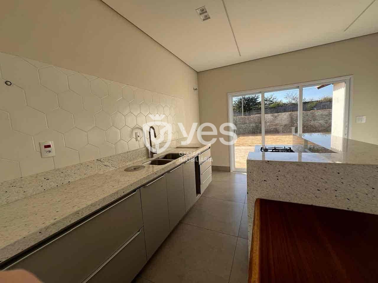 Casa à venda com 1 quarto, 115m² - Foto 7