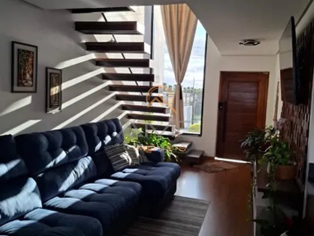 Casa 2 quartos e 3 banheiros, à venda, no bairro Três Vendas em Pelotas