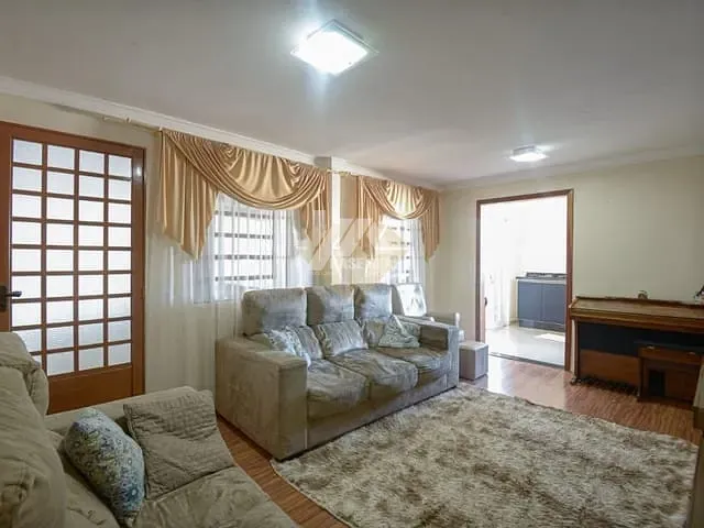 Casa com 200m² 3 quartos e 2 banheiros, à venda, no bairro Contorno em Ponta Grossa