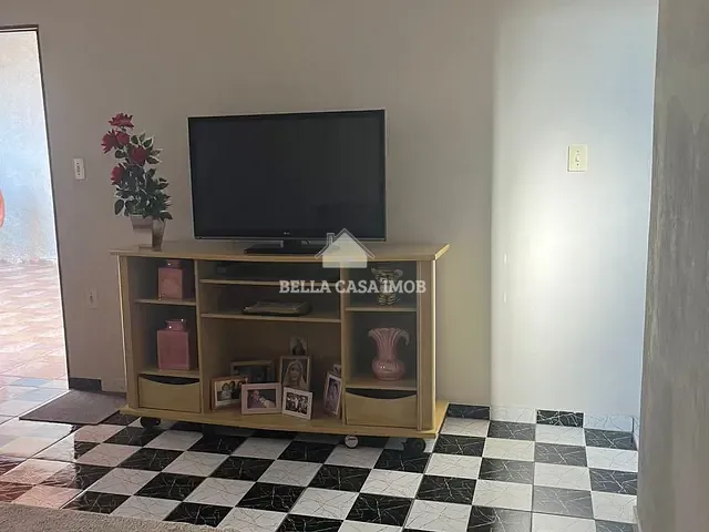 Casa com 114m² 1 quarto e 1 banheiro, à venda, no bairro Conjunto Habitacional Júlio de Mesquita Filho em Sorocaba