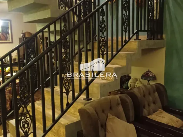 Casa com 301m² 4 quartos e 3 banheiros, à venda, no bairro Jardins Parma em Senador Canedo