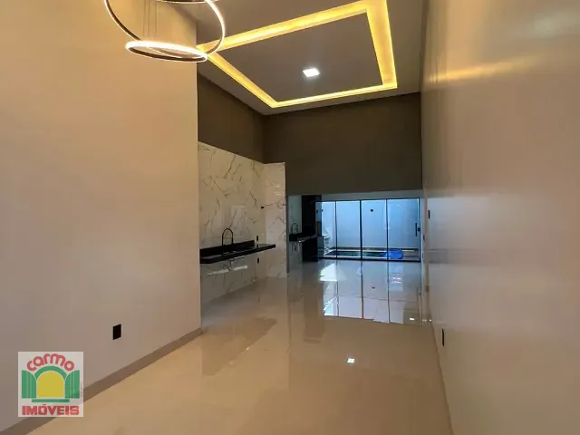 Casa com 200m² 3 quartos e 2 banheiros, à venda, no bairro Jardim Itália em Anápolis