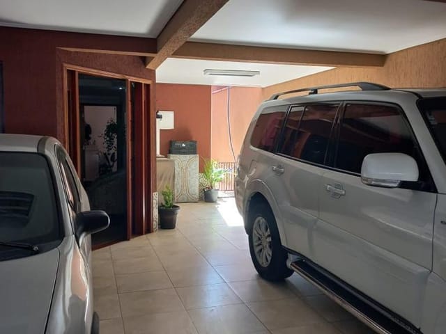 Casa 4 quartos e 4 banheiros, à venda, no bairro Jundiapeba em Mogi das Cruzes