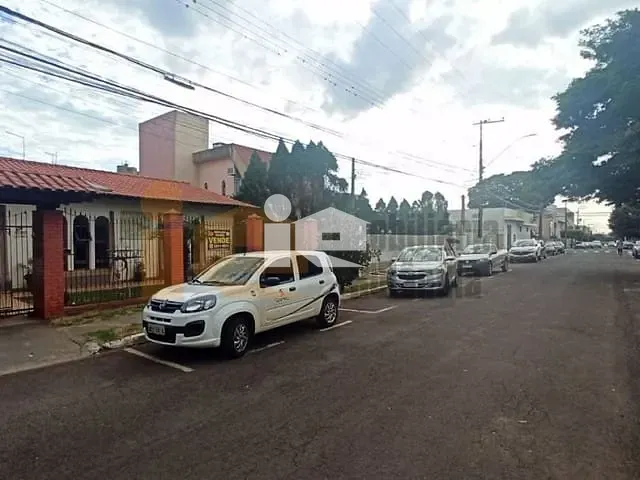 Casa com 825m² 3 quartos e 2 banheiros, à venda, no bairro Centro em Rolândia
