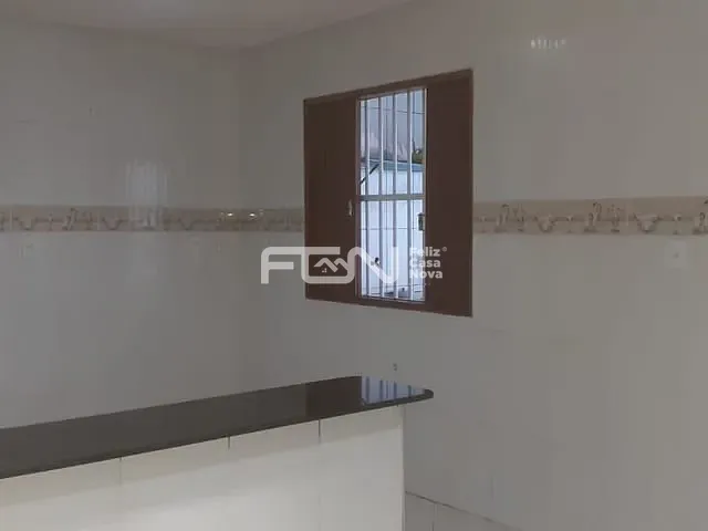Casa 3 quartos e 2 banheiros, para alugar, no bairro Phoc II em Camaçari
